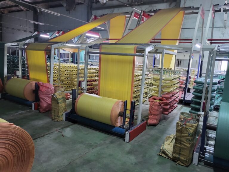 Manh PP vàng khổ 100 - Phú Quý Packaging - Công Ty Cổ Phần Quốc Tế Phú Quý Packaging