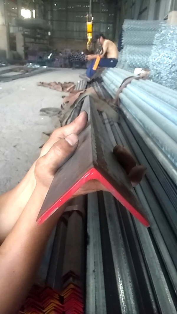 Thép hình chữ V - Thép Tân Phú Hòa -  Công Ty TNHH Tân Phú Hòa