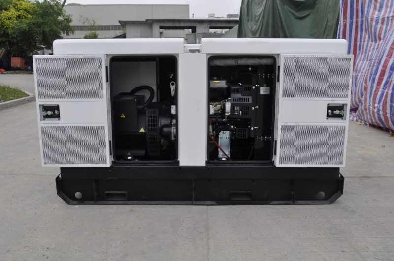 Máy phát điện Ricardo 25kva