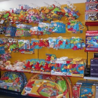 Kệ trưng bày đồ chơi