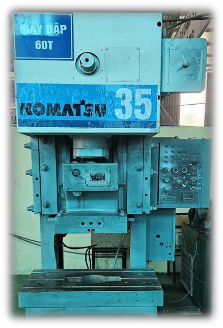 Máy dập cơ khí KOMATSU 60 tấn