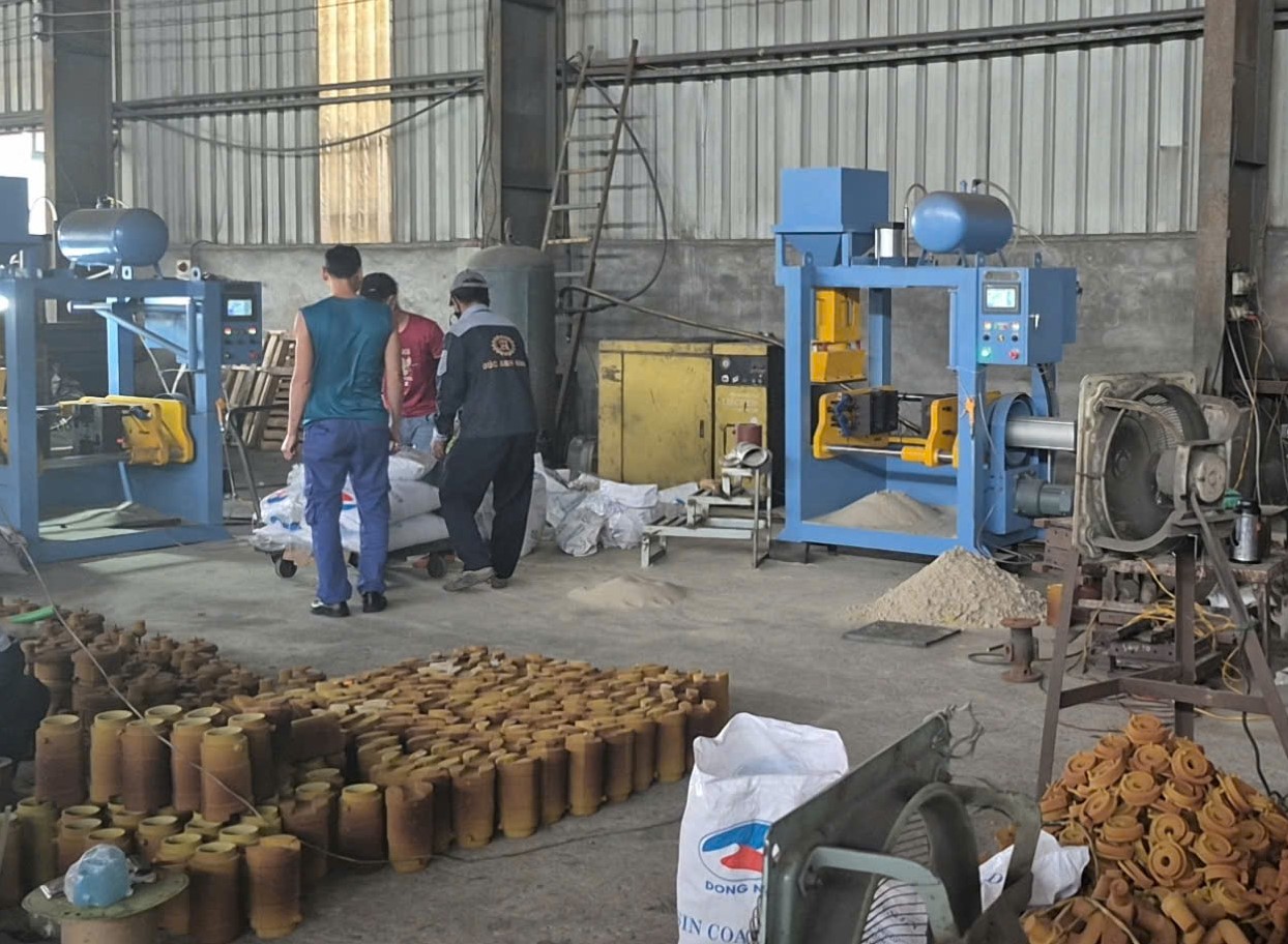 Máy làm khuôn cát nhựa - Tự Động Nhật Minh - Công Ty TNHH Tự Động Nhật Minh