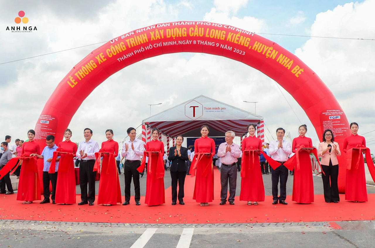 Cho thuê cổng hơi sự kiện - Anh Nga Event - Công Ty TNHH Quảng Cáo Truyền Thông Anh Nga