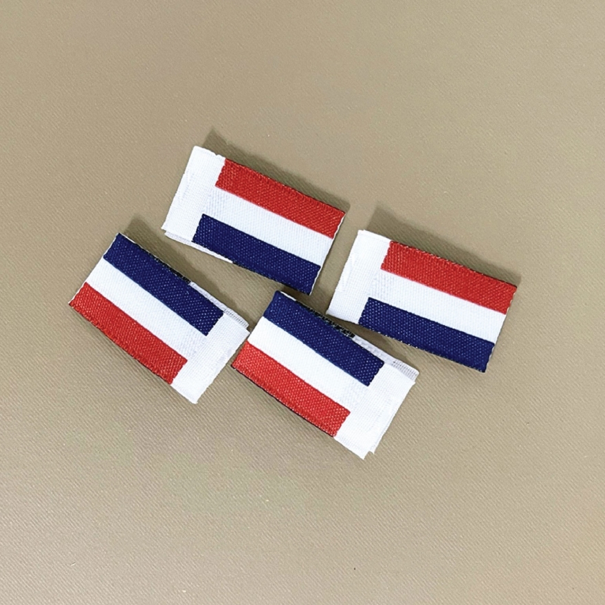 Nhãn dệt sọc màu