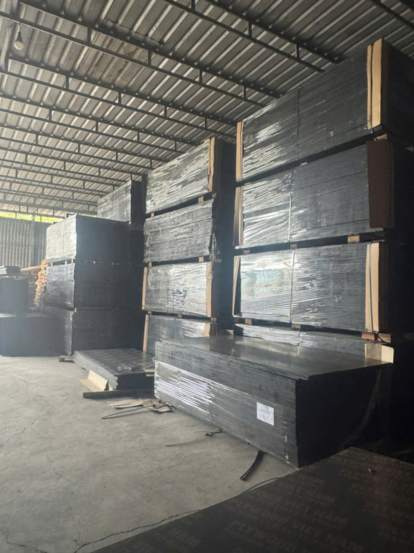 Ván ép coppha phủ phim