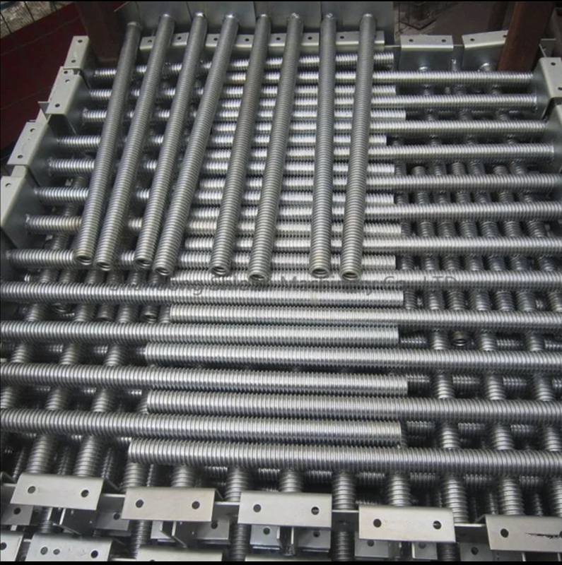 Chân kích tăng giàn giáo - Vật Liệu Xây Dựng HTME VINA - Công Ty TNHH HTME VINA