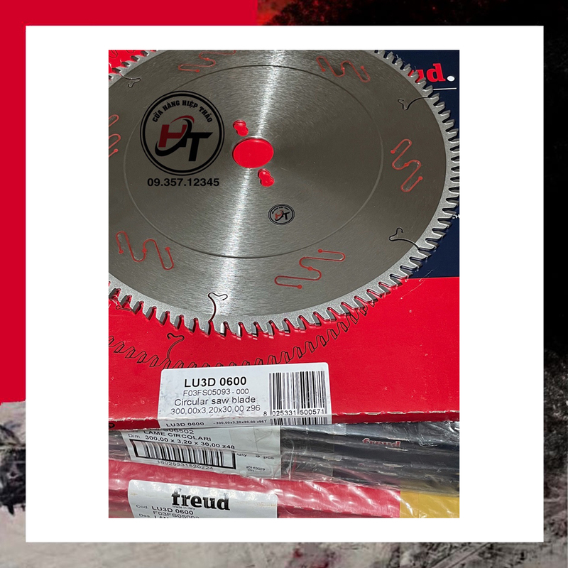 Lưỡi cưa gỗ hợp kim 300x30mm x 96T Freud LU3D 0600