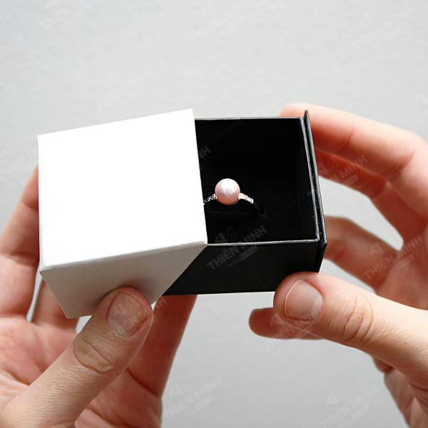 In hộp đựng trang sức - In ấn Thiên Minh - Công Ty TNHH In ấn Thiên Minh