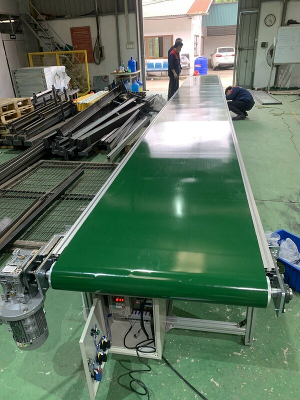 Băng tải PVC công nghiệp - Vỏ Tủ Điện SKM - Công Ty Cổ Phần Công Nghệ SKM