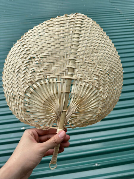 Quạt mây đan thủ công mini - Thủ Công Mỹ Nghệ AnhVu - Công Ty TNHH AnhVu Handicrafts