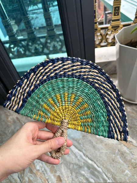 Quạt mây đan thủ công mini - Thủ Công Mỹ Nghệ AnhVu - Công Ty TNHH AnhVu Handicrafts