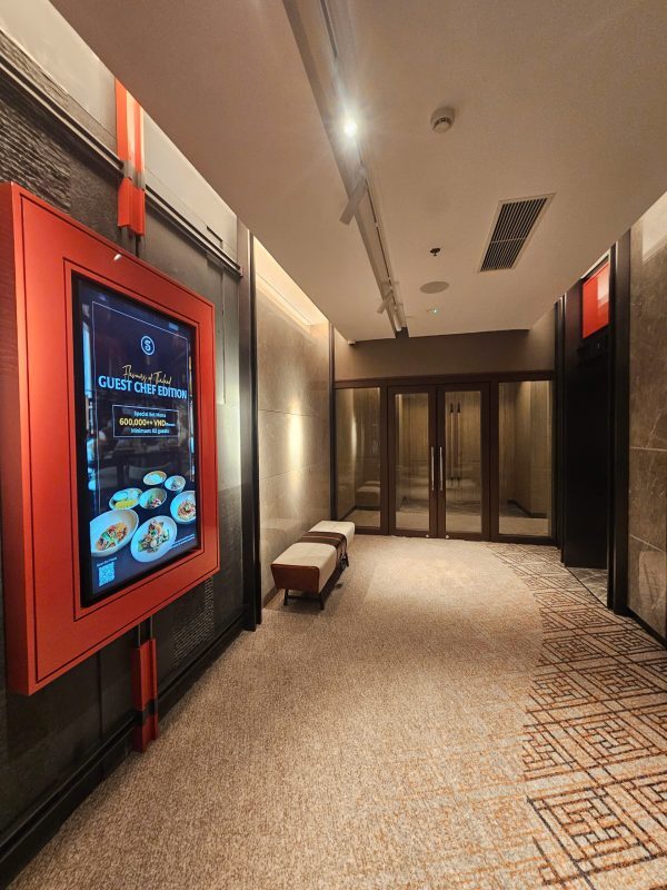 Cửa kính chống cháy văn phòng - Cửa Chống Cháy Việt Tín - Công Ty Cổ Phần Đầu Tư Xây Dựng Quốc Tế Việt Tín