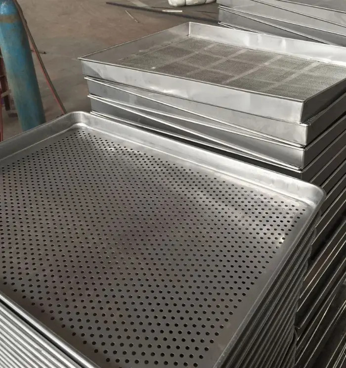 Khay sấy dập lỗ