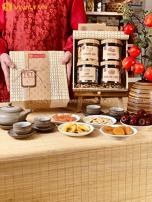 Set quà Tết nhân viên