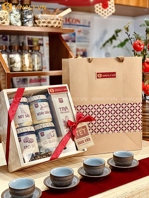 Set quà Tết cho cán bộ nhân viên