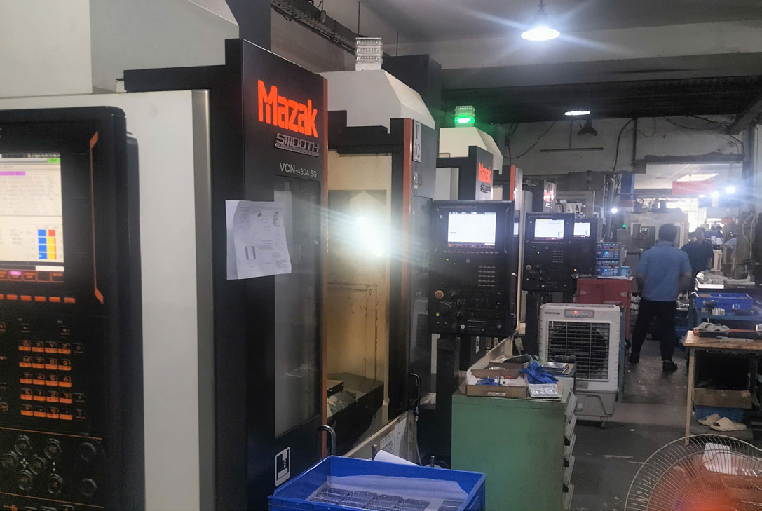 Máy phay CNC