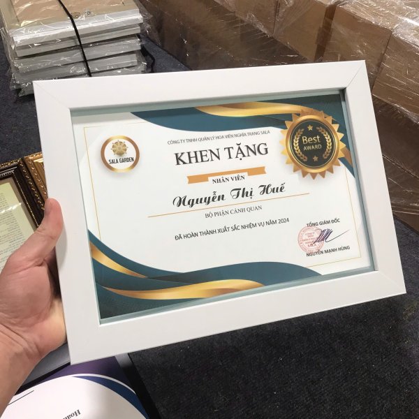 In bằng khen tặng nhân viên - In ấn Quảng Cáo Mạnh Dũng - Công Ty Cổ Phần Quảng Cáo Mạnh Dũng
