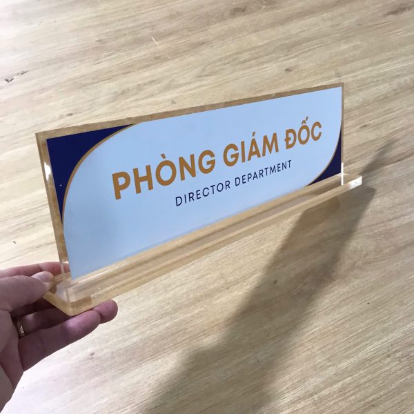 In bảng tên phòng bằng mica trong - In ấn Quảng Cáo Mạnh Dũng - Công Ty Cổ Phần Quảng Cáo Mạnh Dũng