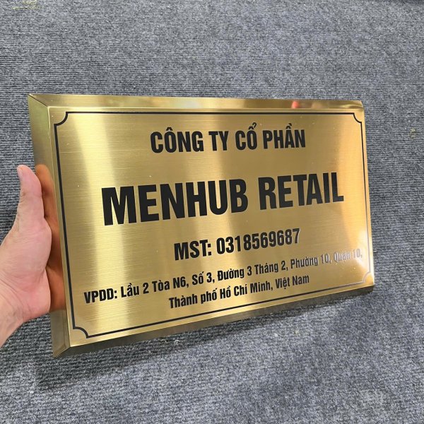 In biểu hiệu công ty bằng kim loại - In ấn Quảng Cáo Mạnh Dũng - Công Ty Cổ Phần Quảng Cáo Mạnh Dũng
