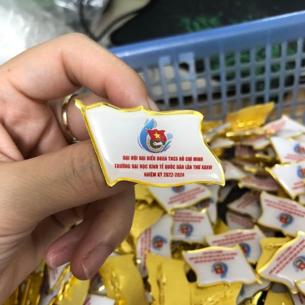 Huy hiệu kim loại - Quà Tặng Mạnh Dũng - Công Ty Cổ Phần Quảng Cáo Mạnh Dũng