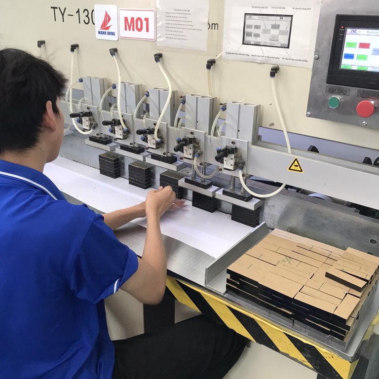 Hình ảnh nhà xưởng, máy móc Mạnh Dũng