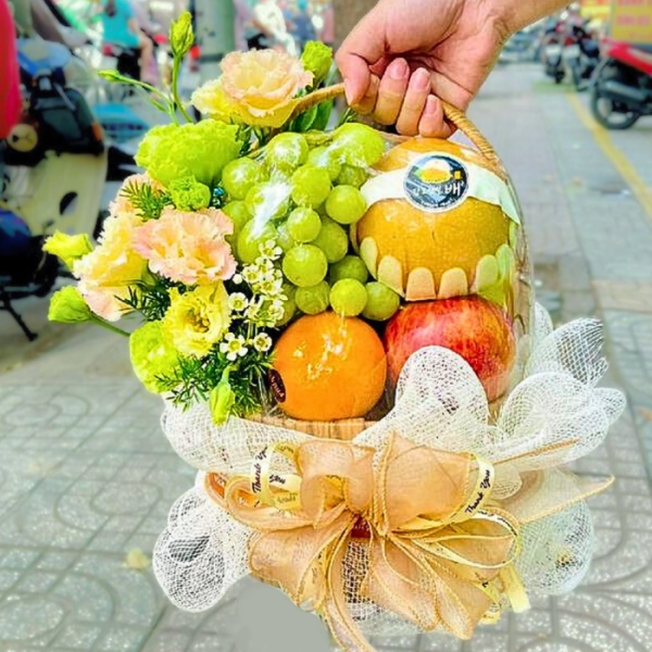 Giỏ hoa quả nhập khẩu - Công Ty TNHH Tu Farm