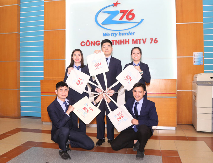 Hình ảnh công ty Z76