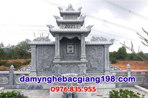 Lăng mộ đá xanh rêu