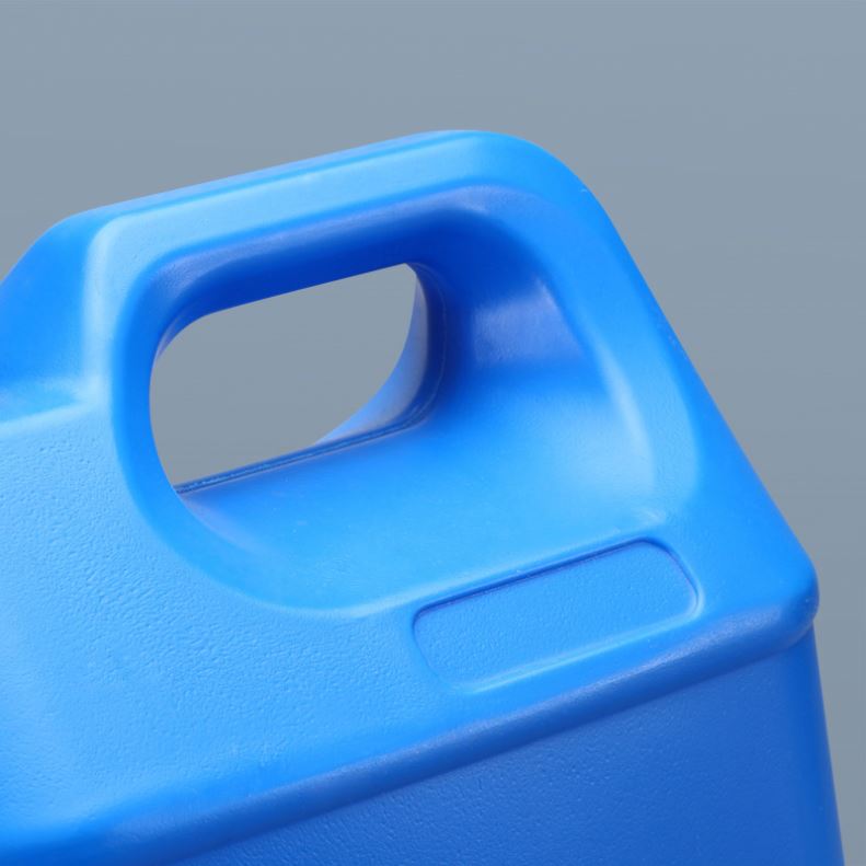 Can nhựa HDPE