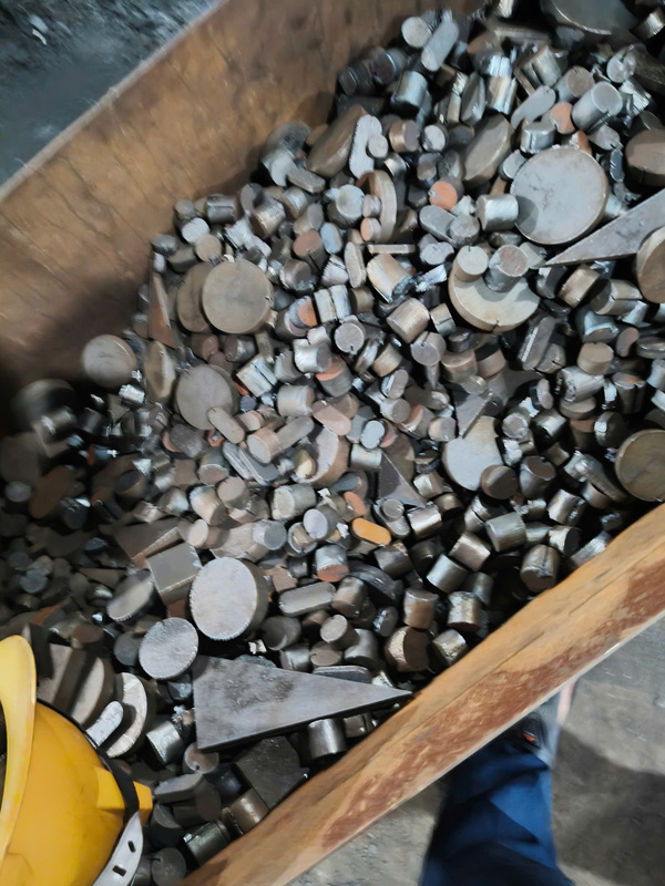 Thu mua phế liệu inox & hợp kim