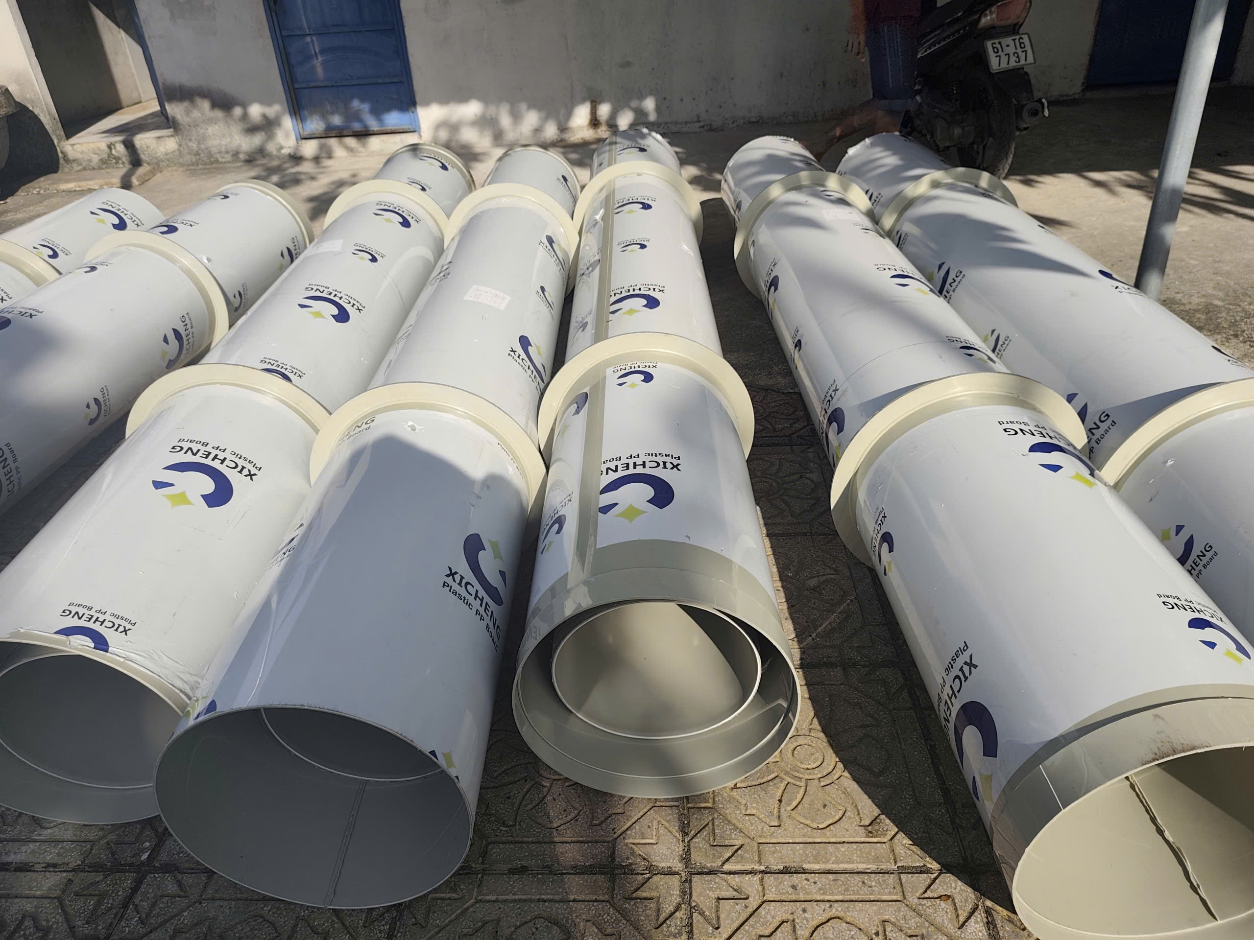 Thiết bị và vật tư xử lý khí thải