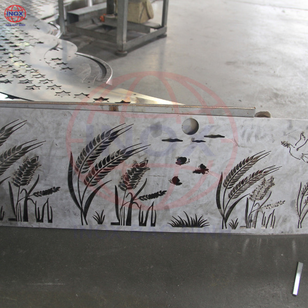 Tranh inox mạ màu