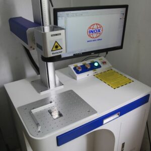 Máy khắc laser