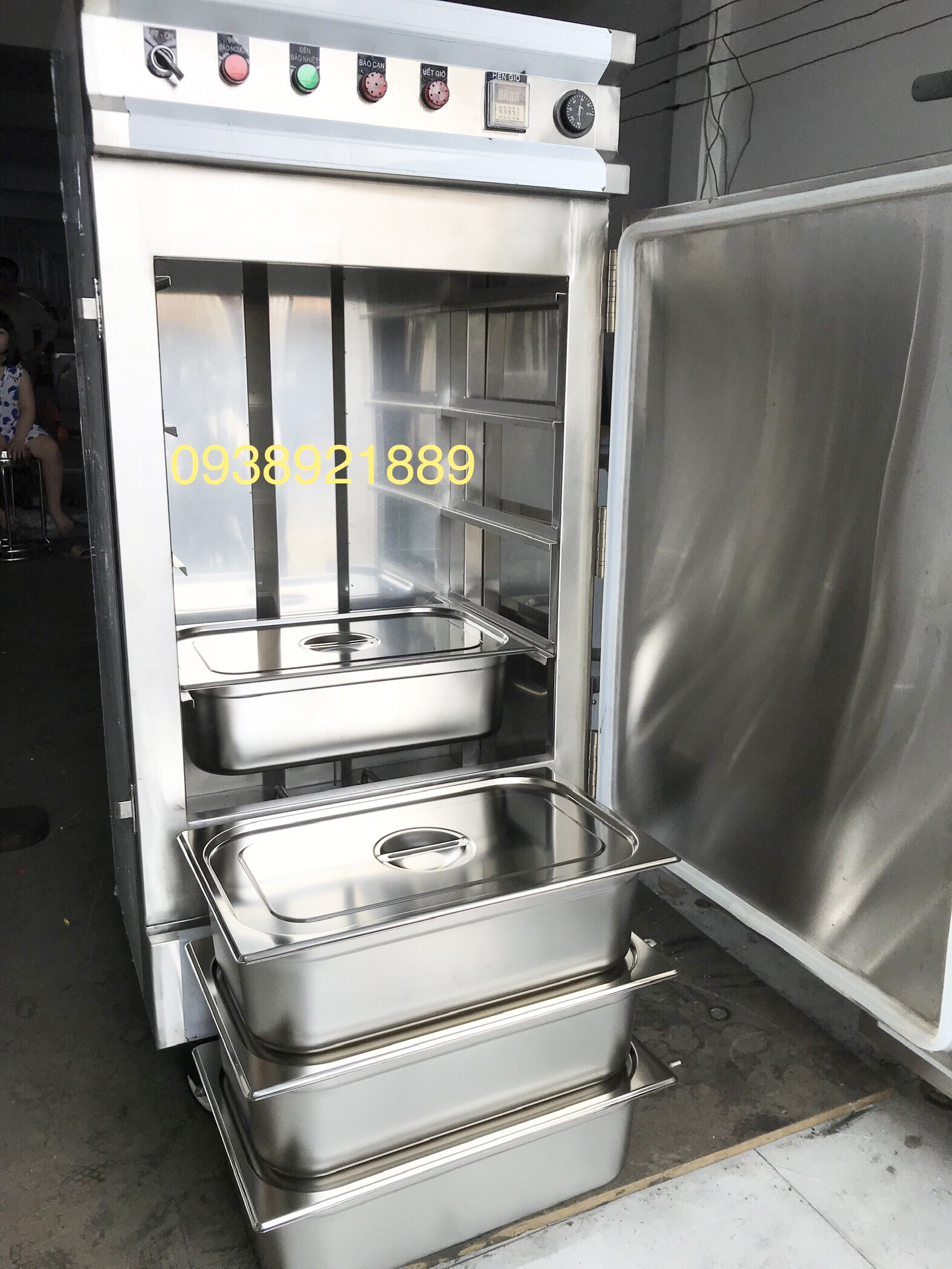 Tủ hấp khăn - Chi Nhánh Long An - Công Ty TNHH Thương Mại Sản Xuất Inox Phước Thành