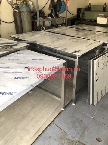 Bàn inox MS05
