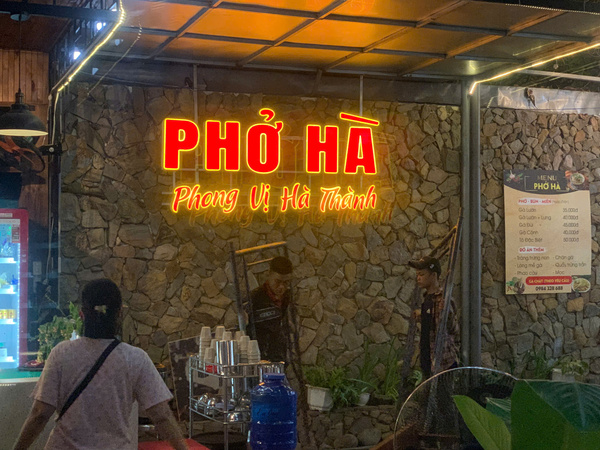 Thiết kế và thi công bảng hiệu quảng cáo