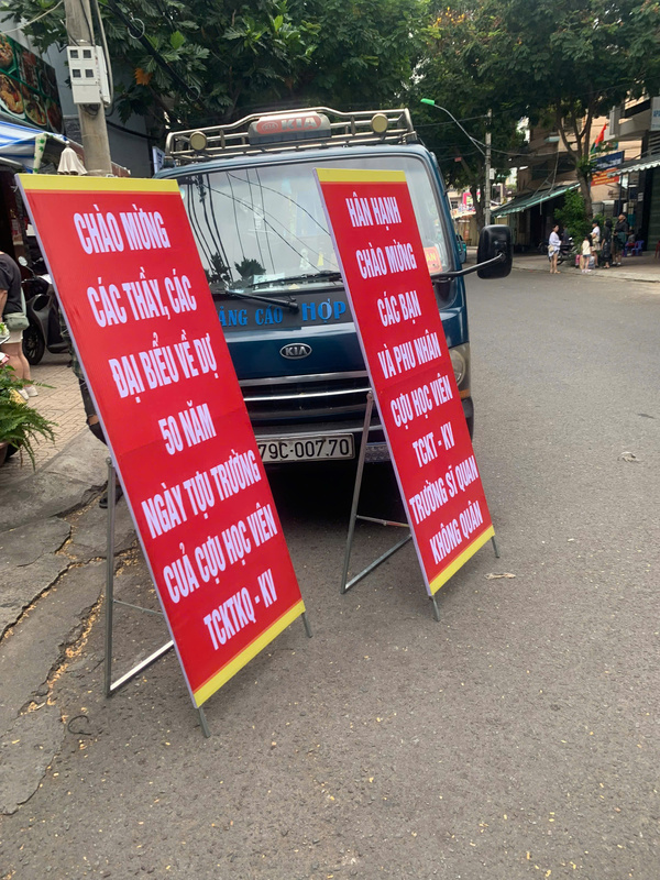 Thiết kế và thi công bảng hiệu quảng cáo