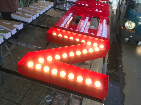 Thiết kế và thi công bảng hiệu quảng cáo