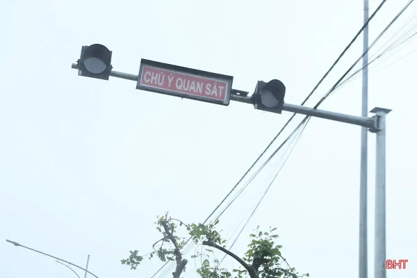 Đèn led “Chú ý quan sát” - Đèn Giao Thông Bách Việt - Công Ty CP Bách Việt