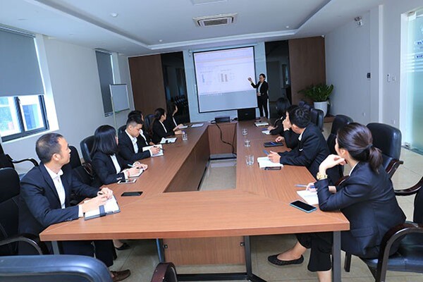 Công ty Tôn Việt Pháp