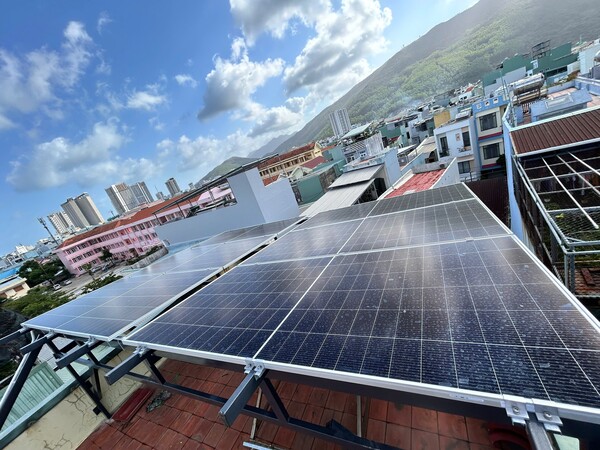 Điện mặt trời cho hộ gia đình