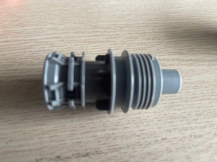 Sản phẩm nhựa gia công hãng Takagi