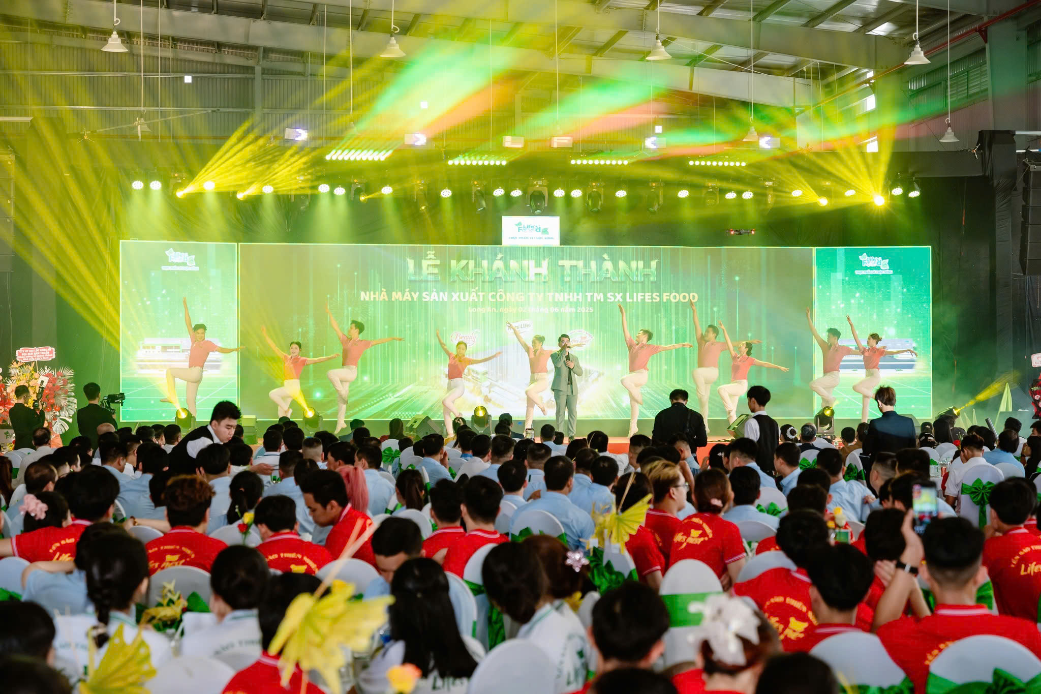Tổ chức sự kiện