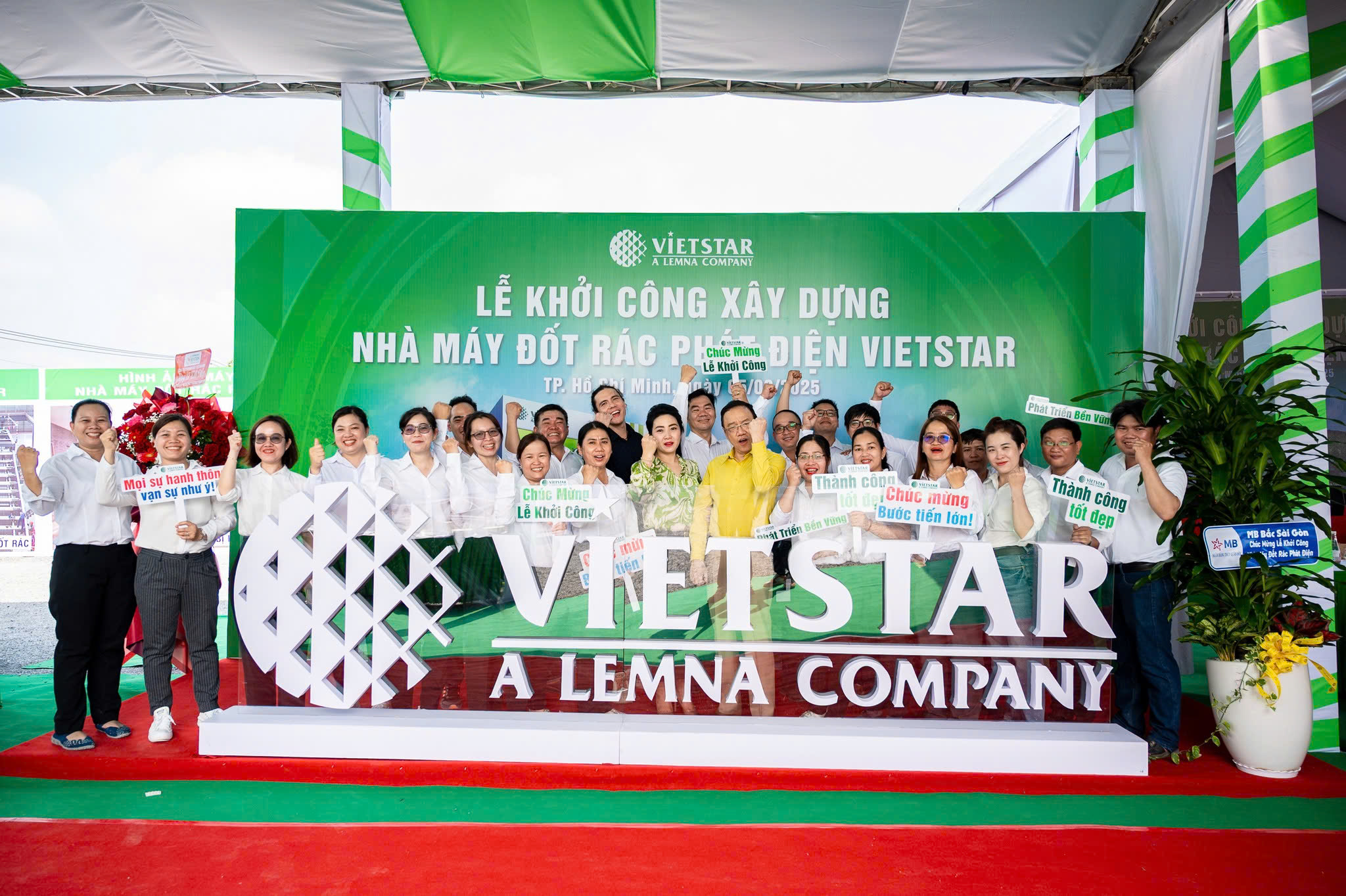 Tổ chức sự kiện