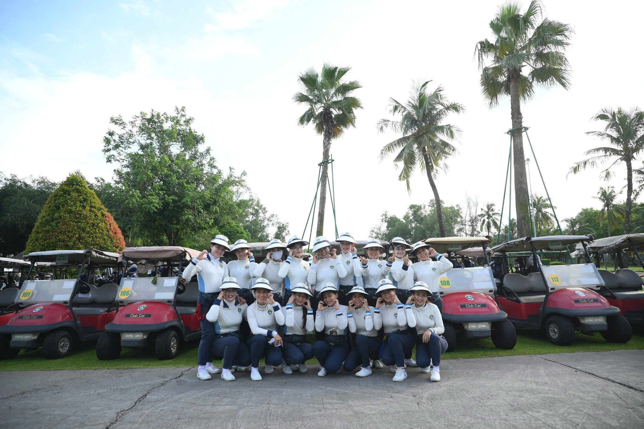 Tổ chức sự kiện