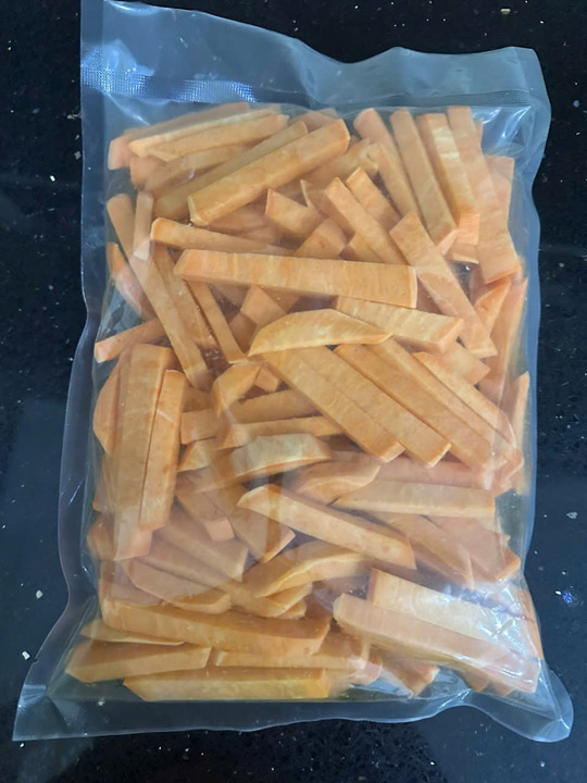 Khoai lang cắt miếng cấp đông