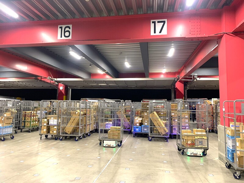 B300 chở hàng - Tự Động Hóa Và Robotics Aubot - Công Ty Cổ Phần Tự Động Hóa Và Robotics Aubot