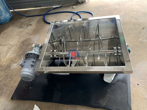 Gia công máy trộn