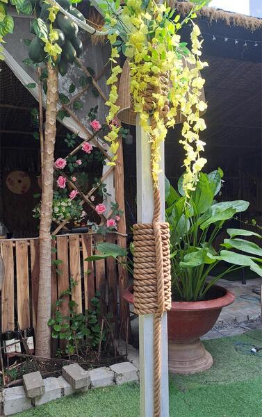 Xơ dừa trang trí cột