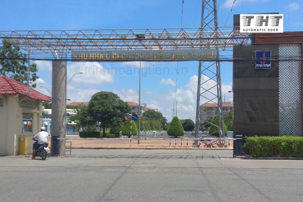 Thanh chắn xe - Công Ty TNHH Thiết Bị Tự Động THT